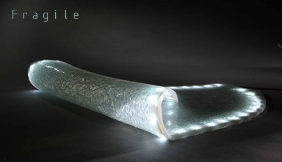 copy 0 fragile  lamp1 designboom tvWge 1333