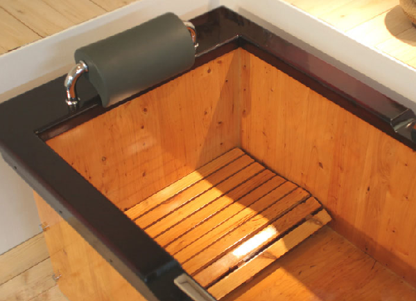 A wooden bathtub