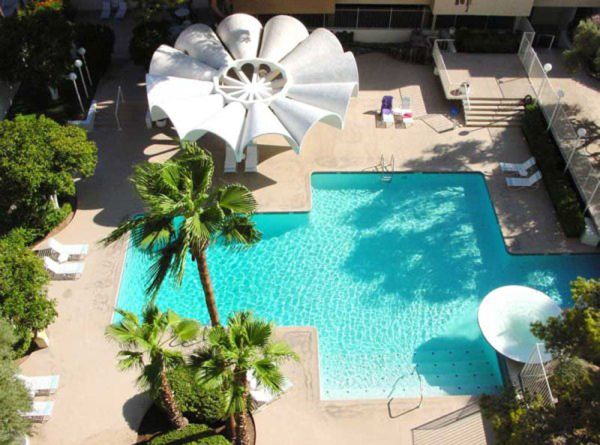 Modern Style Outdoor Swimming Pool