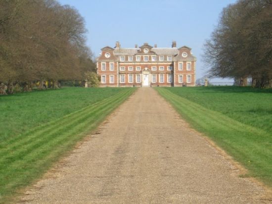 raynham hall1