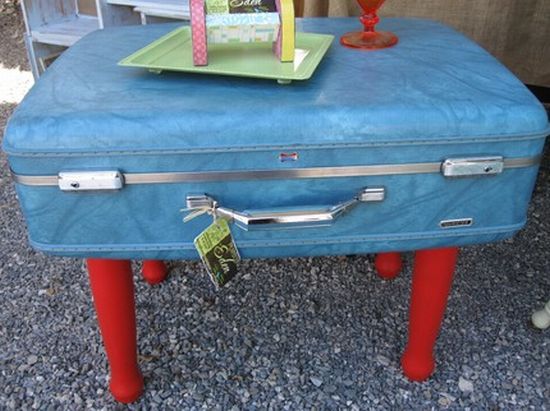 vintage suitcase coffee table2