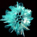 Eight recycled chandeliers to ensure a sustainable decor