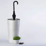 Five creative umbrella holders to recycle rainwater