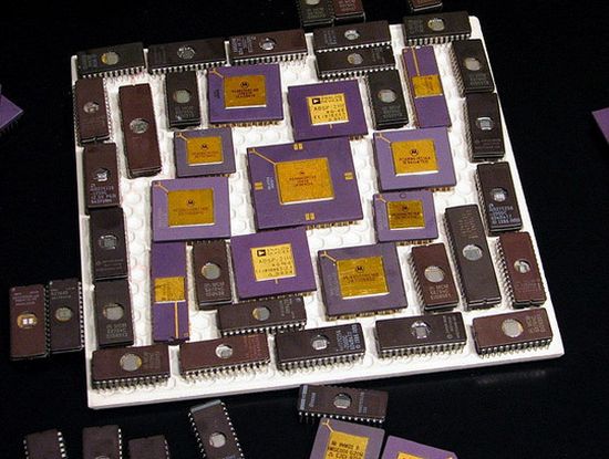 computer chip trivet 2