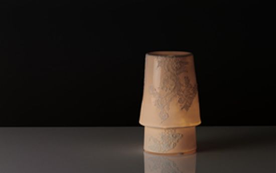 ghost porcelian lamp1 ghost porcelian lamp1