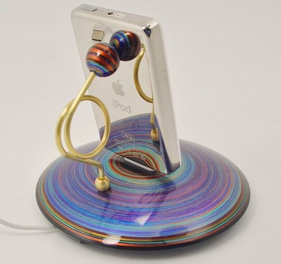 purple ipod dock 14